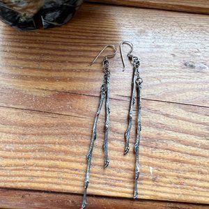 The Noisy Plume "Willow" Earrings